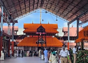 ഗുരുവായൂരപ്പന്റെ-ആസ്തി-1700-കോടിക്ക്-മുകളില്,-271.05-ഏക്കര്-ഭൂമിയും;-സ്വര്ണം,-വെള്ളി,-രത്നം,-എന്നിവയുടെ-മൂല്യം-വെളിപ്പെടുത്താനാകില്ലെന്ന്-ദേവസ്വം