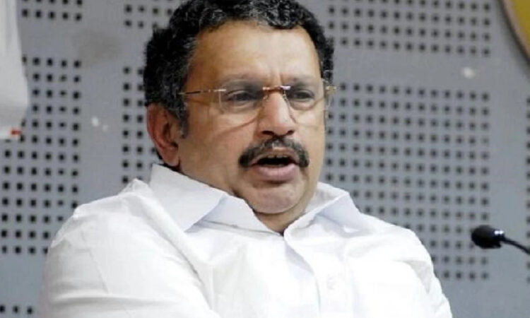 ‘ഹിന്ദുമതത്തിന്റെ-ഹോള്സെയില്-ബിജെപിക്ക്-വിട്ടുകൊടുക്കുന്നത്-സിപിഐഎം’;-കോണ്ഗ്രസില്-വിശ്വാസികള്ക്കും-സ്ഥാനമുണ്ടെന്ന്-കെ-മുരളീധരന്