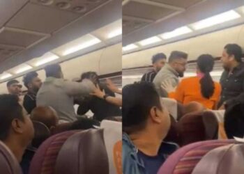 വിമാനത്തിലെ-കൂട്ടയടി-തുടങ്ങിയത്-നിസ്സാര-കാരണത്താല്‍;-അടിപിടിക്കാരെ-നോ-ഫ്‌ളൈ-ലിസ്റ്റില്‍-പെടുത്തണമെന്ന്-ആവശ്യം