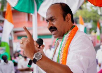 ‘കാവി-മുണ്ട്-ഉടുത്തവരും-കുറി-തൊട്ടവരുമെല്ലാം-ബിജെപിക്കാരല്ല’;-കോണ്ഗ്രസ്-മടങ്ങിവരാന്-ഹിന്ദുക്കളുടെ-പിന്തുണ-വേണമെന്ന്-സതീശന്