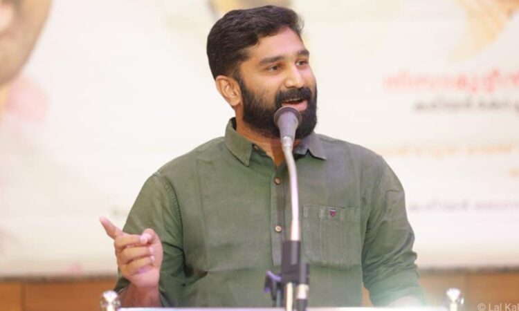 ‘അബ്രാഹ്മണര്-പാചകം-ചെയ്യുന്ന-സസ്യേതര-വിഭവങ്ങള്-കൂടി-വിളമ്പപ്പെടുന്ന-ഇടങ്ങളായി-നമ്മുടെ-കലോത്സവ-വേദികള്-നാളെകളിലെങ്കിലും-മാറട്ടെ’;-വിടി-ബല്റാം
