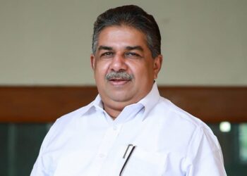 ‘​ഗവർണറോട്-നല്ല-സ്നേഹമുണ്ട്,-രാഷ്ട്രീയമായ-അഭിപ്രായ-വ്യത്യാസങ്ങളെയൊളളു’;-വകുപ്പുകൾ-പഴയത്-തന്നെയെന്ന്-സജി-ചെറിയാൻ