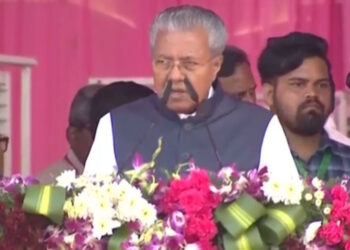 ‘മുന്നോട്ടുള്ള-യാത്ര-ഒന്നിച്ചാകാം,-പ്രതിപക്ഷ-ഐക്യം-അനിവാര്യം’;-ഖമ്മം-മഹാറാലിയില്-മുഖ്യമന്ത്രിയുടെ-ആഹ്വാനം