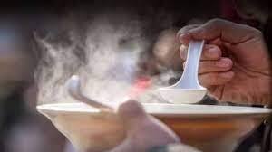 വസ്ത്രത്തിന് ഇറക്കം കുറവ്; അമ്മായിഅച്ഛൻ മരുമകളുടെ ദേഹത്ത് ചൂട് സൂപ്പ് ഒഴിച്ചു