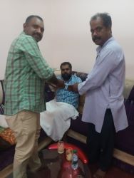 ഒ ഐ സി സി മജീമ കമ്മിറ്റിയുടെ നേതൃത്വത്തിൽ ആലപ്പുഴ സ്വദേശി അൻസാരിക്ക് ചികിത്സാ സഹായത്തിനുള്ള തുക കൈമാറി