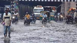 കേരളത്തിൽ മാത്രമല്ല; മഴയിൽ മുങ്ങി ഉത്തരേന്ത്യയും