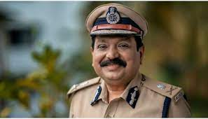 പാട്ട് പാടി പടിയിറങ്ങി തച്ചങ്കരി