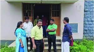 കോഴിക്കറിക്കൊപ്പം നൽകിയ ‘ചിക്കൻ പാര്ട്സ്’ ചതിച്ചു, ഗുരുവായൂർ ശ്രീകൃഷ്ണ കോളജ് ഹോസ്റ്റലിൽ ഭക്ഷ്യവിഷബാധ