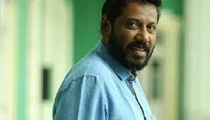 സംവിധായകൻ സിദ്ദിഖിന്റെ സംസ്കാരം ഔദ്യോഗിക ബഹുമതികളോടെ; അപ്രതീക്ഷിത വിടവാങ്ങലിൽ വിതുമ്പി സിനിമാലോകം