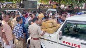 ഇതര സംസ്ഥാന തൊഴിലാളികളെയുപയോഗിച്ച് പ്രാദേശിക ലഹരിസംഘങ്ങൾ, ക്രിമിനലുകളെ കണ്ടെത്തല് പൊലീസിനും തലവേദന