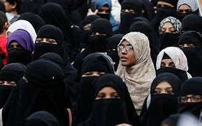 വിവാദ ബില് പാസാക്കി ഇറാൻ, സ്ത്രീകളെ അടിച്ചമര്ത്തുക ലക്ഷ്യം