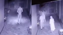 ആയുധക്കടത്തെന്ന കുറ്റം ചുമത്തി അധ്യാപകനെ അറസ്റ്റ് ചെയ്തത് വിവാദത്തില്