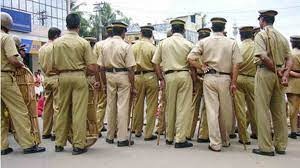 കേരള പൊലീസിൽ 5 വര്ഷത്തിനിടെ ആത്മഹത്യ ചെയ്തത് 69 ഉദ്യോഗസ്ഥർ, 12 ആത്മഹത്യാ ശ്രമം; ഞെട്ടിക്കുന്ന റിപ്പോർട്ട്