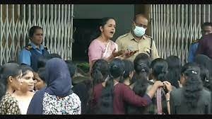 കൊച്ചി കുഫോസ് സർവകലാശാല ലേഡീസ് ഹോസ്റ്റലിലെ കുളിമുറിയിൽ ഒളിക്യാമറ, സമരവുമായി വിദ്യാർഥിനികൾ