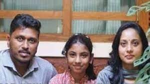 കുടകിലെ റിസോർട്ടിൽ ജീവനൊടുക്കിയ മലയാളികൾ കോളേജ് അധ്യാപികയും മകളും വിമുക്തഭടനും, വിവാഹിതരായിട്ട് മാസങ്ങൾ മാത്രം