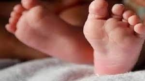 മൂന്നാം പ്രസവത്തിലും ആൺകുട്ടി, കഴുത്ത് ഞെരിച്ച് കൊലപ്പെടുത്തി പിതാവ്