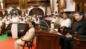 ഡിഎംകെ ദേശീയഗാനത്തെ അപമാനിച്ചെന്ന് തമിഴ്നാട് ഗവർണർ; ഗവർണറും ബിജെപിയും സംസ്ഥാനത്തെ അവഹേളിച്ചെന്ന് ഡിഎംകെ