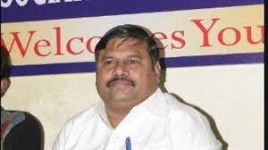 മഹാരാഷ്ട്ര കോൺഗ്രസ് നേതാവ് പദ്മാകർ വാൽവി ബിജെപിയിലേക്കെന്ന് സൂചന