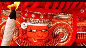 കാസര്കോട്ട് തെയ്യത്തിന്റെ അനുഗ്രഹം വാങ്ങി പ്രചാരണത്തിനിറങ്ങുന്ന സ്ഥാനാര്ത്ഥികള്