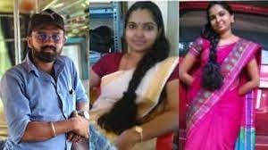 അടൂരിൽ കാർ ലോറിയിലിടിച്ച് സ്കൂൾ ടീച്ചറും ബസ് ഡ്രൈവറും മരിച്ച സംഭവത്തിൽ ദുരൂഹത ഒഴിയുന്നില്ല