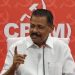 ബിജെപിയെ ഭയന്ന് സ്വന്തം കൊടി പോലും ഉപയോഗിക്കാൻ കഴിയാത്ത കോൺഗ്രസിന് എങ്ങനെ ഫാസിസത്തെ നേരിടാനാകും; എംവി ഗോവിന്ദൻ