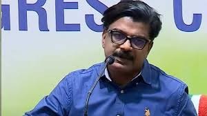 വീണയ്ക്കും മുഖ്യമന്ത്രിക്കുമെതിരായ ഹർജിയിൽ നിലപാട് മാറ്റി കുഴൽനാടൻ; ഒന്നിൽ ഉറച്ച് നിൽക്കൂവെന്ന് കോടതി