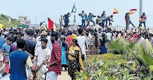 ‘വിഴിഞ്ഞം സമരത്തിന് പിന്നാലെ കേന്ദ്രം ബാങ്ക് അക്കൗണ്ടുകള് മരവിപ്പിച്ചു’; ലത്തീന് അതിരൂപത
