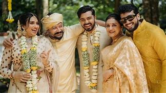 നടൻ ജയറാമിന്റെയും പാർവ്വതിയുടെ മകൾ മാളവിക വിവാഹിതയായി