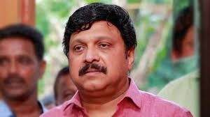 ഒടുവിൽ വഴങ്ങി ഗതാഗത മന്ത്രി, സമരം തീര്ക്കാൻ ഭേദഗതി വരുത്തിയ പുതിയ സര്ക്കുലര്