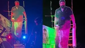 ‘ജോസേട്ടന്റെ’ വരവറിയിച്ച് കൂറ്റൻ കട്ടൗട്ട് ഉയർത്തി ആരാധകർ