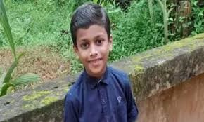 പേരക്കുട്ടിക്ക് പിന്നാലെ മുത്തശ്ശിയും; ഗേറ്റിൽ കുടുങ്ങി മരിച്ച കുഞ്ഞിന്റെ മുത്തശ്ശി ഹൃദയാഘാതം മൂലം മരിച്ചു