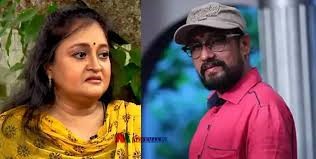 ‘കതകിൽ മുട്ടി’; സംവിധായകൻ തുളസീദാസ് മോശമായി പെരുമാറിയെന്ന് നടി ഗീതാ വിജയൻ