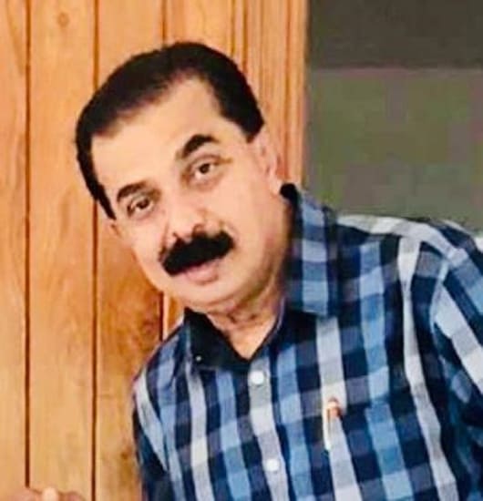 ജിമ്മി സൈമൺ വെട്ടുകാട്ടിൽ (ചിക്കാഗോ )കൊച്ചിൻ എയർപോർട്ടിൽ കുഴഞ്ഞു വീണു മരിച്ചു