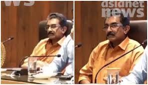 എഡിഎം നവീൻ ബാബു മരിച്ച നിലയിൽ, യാത്രയയപ്പിനിടെ ജില്ലാ പഞ്ചായത്ത് പ്രസിഡന്റ് അഴിമതി ആരോപിച്ചതിന് പിന്നാലെ മരണം