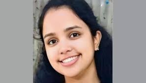 മലയാളി നഴ്സ് യുകെയില്‍ മരിച്ചു