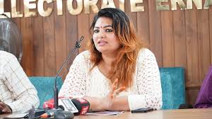 നിർമ്മാതാക്കളുടെ സംഘടനയിലെ തർക്കം; അടിയന്തര ജനറൽബോഡി വേണമെന്ന് സാന്ദ്ര തോമസ്,ജയൻ ചേർത്തല പറഞ്ഞതിൽ വ്യക്തത വേണം