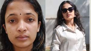 അധ്യാപികയുടെ ചതി, വിദ്യാർഥിയുടെ അച്ഛനെ പ്രണയക്കെണിയിൽ വീഴ്ത്തി, സ്വകാര്യ ഫോട്ടോ കൈക്കലാക്കി പണം കവർന്നു