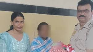 വിവാഹം കഴിഞ്ഞ് 7 വര്ഷം, കുട്ടികളില്ല; ഭർത്താവിനോട് ഗർഭിണിയെന്ന് കള്ളം പറഞ്ഞു, ഒടുവിൽ പെൺകുഞ്ഞിനെ മോഷ്ടിച്ചു