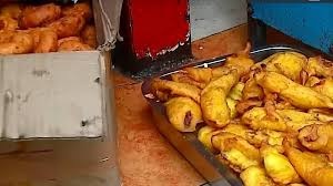 ചൂട് പഴംപൊരി, നല്ല മൊരിഞ്ഞ ഉഴുന്നുവട, ഉള്ളിവട.. ഇവയൊക്കെ കഴിക്കുന്നതിന് മുമ്പ് ഒന്ന് ചിന്തിക്കൂ