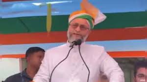 ഇന്ത്യയിൽ വന്ന് ഒരാളെ കൊല്ലും മുമ്പ് പാകിസ്ഥാൻ ഇനി 100 തവണ ചിന്തിക്കുന്നതാകണം മറുപടി’ ആഞ്ഞടിച്ച് ഒവൈസി
