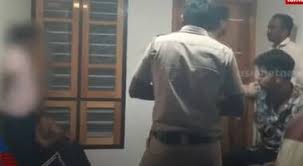 രഹസ്യ വിവരത്തെ തുടര്ന്ന് പുലര്ച്ചെ പരിശോധന, കള്ളനോട്ടും കഞ്ചാവും തോക്കുമായി നാല് ഗുണ്ടകൾ പിടിയിൽ
