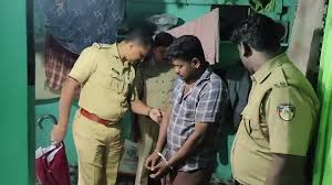 ഇടുക്കിയിൽ പിതാവിനെ തലക്കടിച്ച് കൊലപ്പെടുത്തിയ കേസിൽ ജാമ്യത്തിലിറങ്ങി മുങ്ങി, പ്രതി 10 വർഷത്തിന് ശേഷം പിടിയിൽ