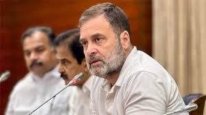 ആർഎസ്എസ് മുഖംമൂടി ഒരിക്കൽകൂടി അഴിഞ്ഞു വീണു, ‘ആർഎസ്എസിനും ബിജെപിക്കും വേണ്ടത് മനുസ്മൃതി, ഭരണഘടനയല്ല’