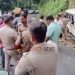 ശ്വാസം മുട്ടിച്ച് കൊന്നു, മൃതദേഹം കാറിലാക്കി കൊക്കയിൽ തള്ളി; വീട്ടമ്മയുടെ കൊലപാതകത്തിന് കാരണം പരസ്ത്രീ ബന്ധം ചോദ്യം ചെയ്തത്