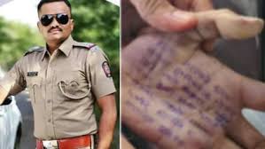 കൈവെള്ളയിൽ ആത്മഹത്യക്കുറിപ്പെഴുതി ഡോക്ടർ ജീവനൊടുക്കിയ സംഭവം; 2 പൊലീസുകാർക്കെതിരെ എഫ്ഐആർ, അന്വേഷണമാരംഭിച്ചു