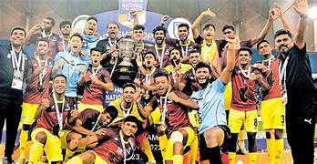 ടൈറ്റാനിയത്തിൽ സീനിയർ സൂപ്രണ്ട്, ഒരു ലക്ഷത്തിന് മുകളിൽ ശമ്പളം! മുൻ സന്തോഷ് ട്രോഫി താരം നജീബ് എംഡിഎംഎ വിറ്റത് പണം സമ്പാദിക്കാൻ