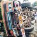 കൊട്ടാരക്കര നീലേശ്വരത്ത് ദാരുണ അപകടം;നിയന്ത്രണം വിട്ട ടിപ്പർ ലോറി ബസ് സ്റ്റോപ്പിലേക്ക് മറിഞ്ഞു, മൂന്ന് മരണം , രക്ഷാപ്രവർത്തനം തുടരുന്നു