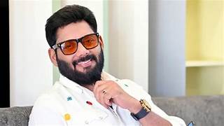 ‘രേണുവിനെ ഉപദ്രവിക്കരുത്, മറിച്ചെങ്കിൽ നിങ്ങൾ തോൽക്കും, നട്ടുവളർത്തിയ മരങ്ങൾ പോലല്ല ഈ മരം’; അനീഷ് രവി