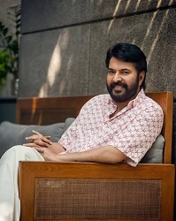 മലയാളത്തിന്റെ മെഗാസ്റ്റാർ മമ്മൂട്ടി 75ന്റെ നിറവിൽ; ആശംകളുമായി സിനിമാ ലോകം