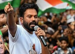 സിജെപി ജന്തർമന്തർ പ്രക്ഷോഭം: ദില്ലിയിൽ പ്രതിഷേധക്കാരെ കസ്റ്റഡിയിലെടുക്കുന്നു